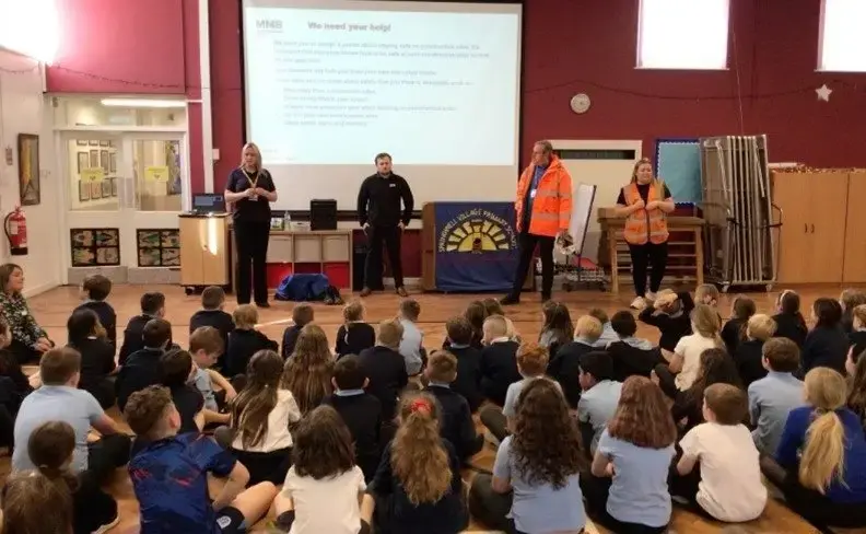 The MMB team delivering their site safety presentation for children at Springwell Village Primary School, where we’ve been contracted by Northumbrian Water to build a new underground reservoir nearby – a £50m+ scheme that’ll secure water supplies for thousands of customers in South Tyneside.